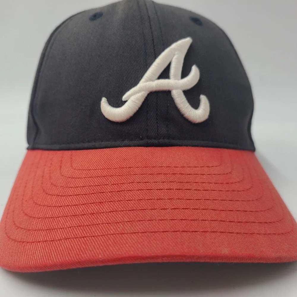 Vintage Atlanta Braves Hat Snapback (Fits Small) New Era Blue Red Distressed MLB